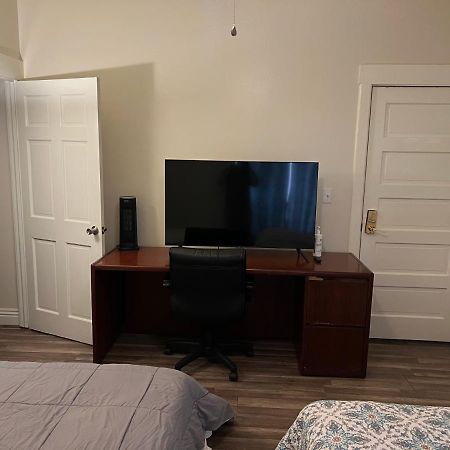 Private Los Angeles Room - Free Wifi, Ac, Tv, Private Fridge, Kitchen, Near Usc - Exposition Park - Usc Memorial Coliseum - Banc Of California Bmo Stadium - Downtown Los Angeles Dtla - University Of Southern California Usc!! Extérieur photo